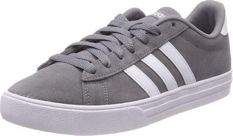 adidas daily 2.0 olijf|Amazon.com .